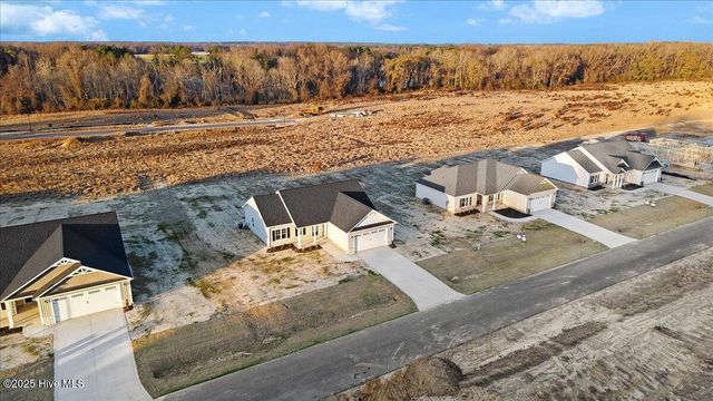 305 Creeks Edge Drive, Pikeville, NC 27863