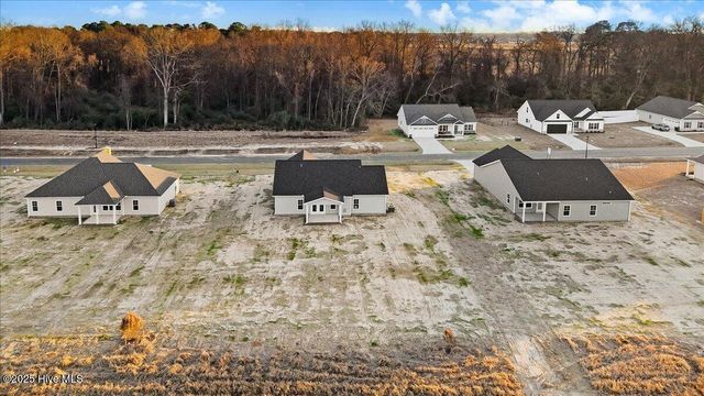 305 Creeks Edge Drive, Pikeville, NC 27863