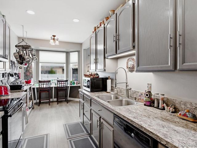 744 5th Street, Marysville, MI 48040