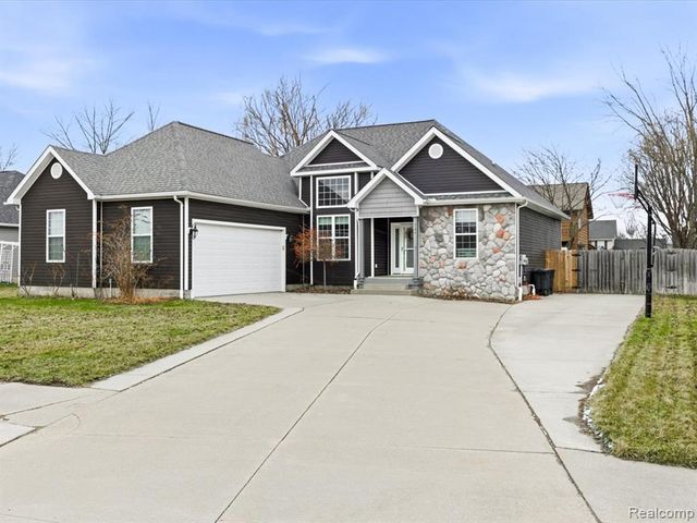 744 5th Street, Marysville, MI 48040