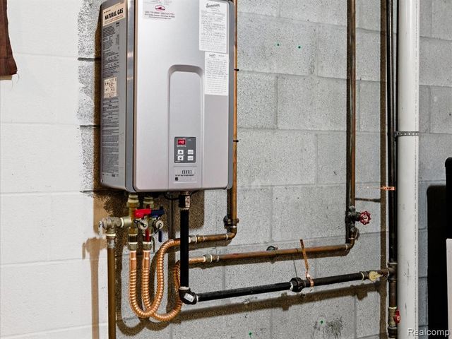 744 5th Street, Marysville, MI 48040