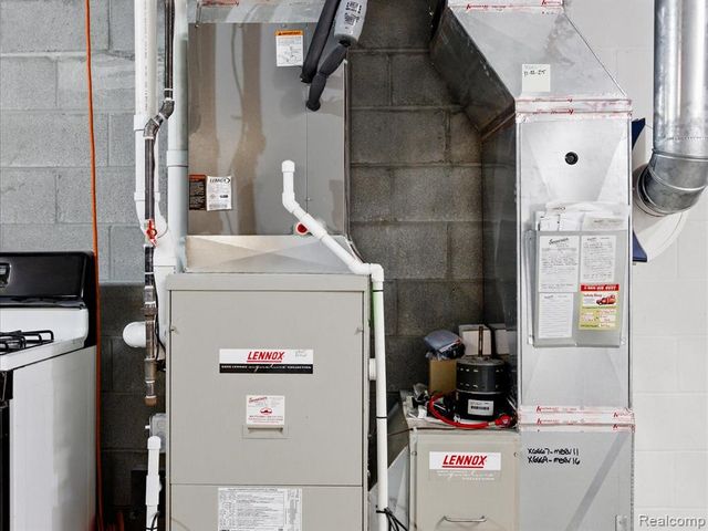 744 5th Street, Marysville, MI 48040