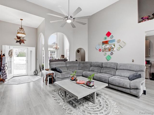 744 5th Street, Marysville, MI 48040