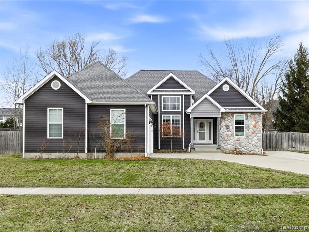 744 5th Street, Marysville, MI 48040