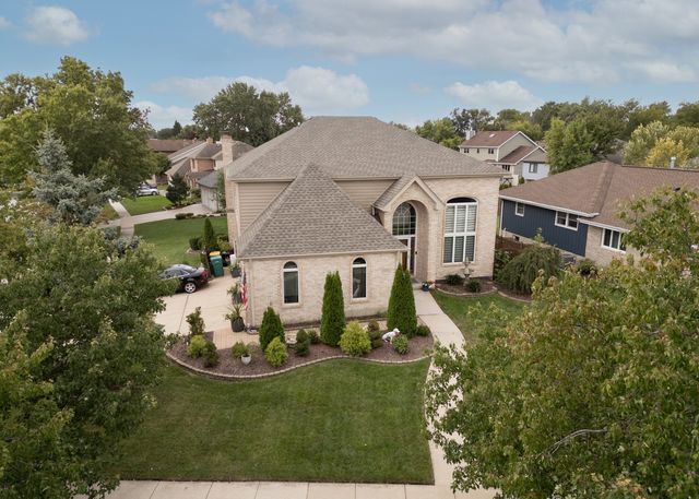 1216 JANAS Lane, Lemont, IL 60439