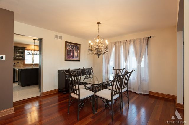 1216 JANAS Lane, Lemont, IL 60439