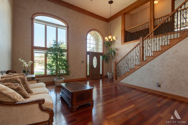1216 JANAS Lane, Lemont, IL 60439