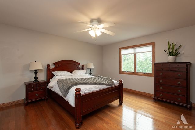 1216 JANAS Lane, Lemont, IL 60439