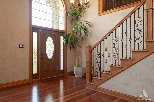 1216 JANAS Lane, Lemont, IL 60439