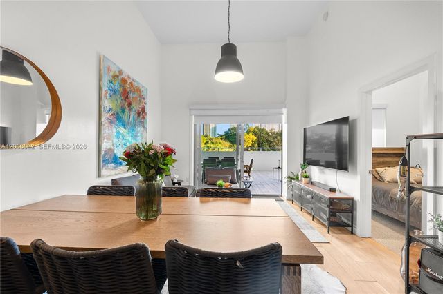 1600 SW 1st Avenue 307, Miami, FL 33129