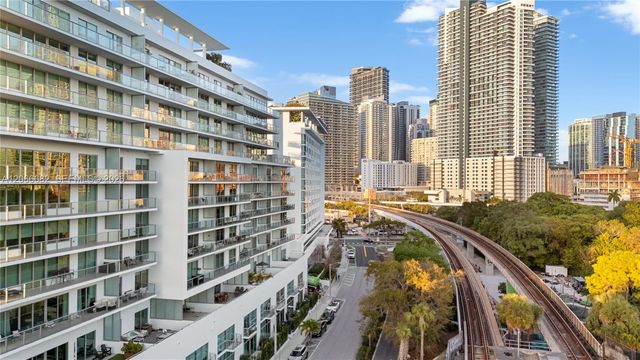 1600 SW 1st Avenue 307, Miami, FL 33129