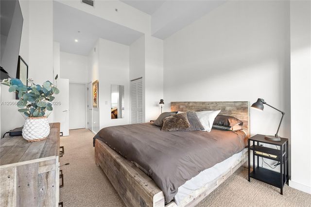 1600 SW 1st Avenue 307, Miami, FL 33129