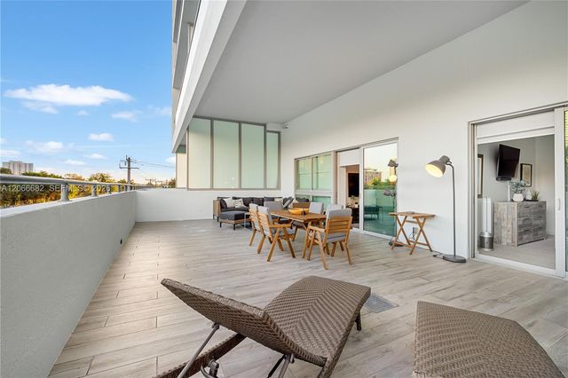 1600 SW 1st Avenue 307, Miami, FL 33129