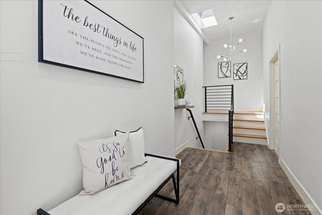 2752 NE 103rd Street, Seattle, WA 98125