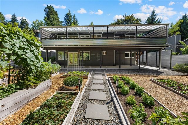 2752 NE 103rd Street, Seattle, WA 98125