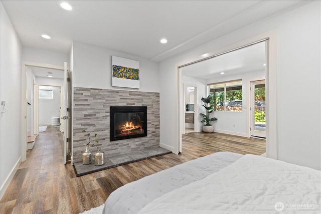 2752 NE 103rd Street, Seattle, WA 98125