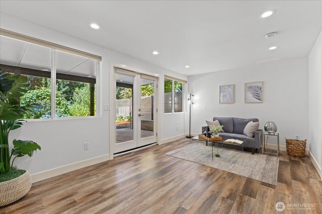 2752 NE 103rd Street, Seattle, WA 98125