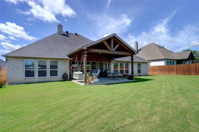 1456 Silent Springs Drive, Fort Worth, TX 76052