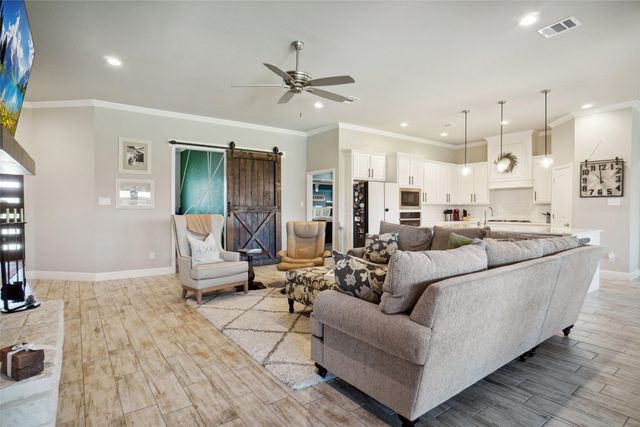 1456 Silent Springs Drive, Fort Worth, TX 76052