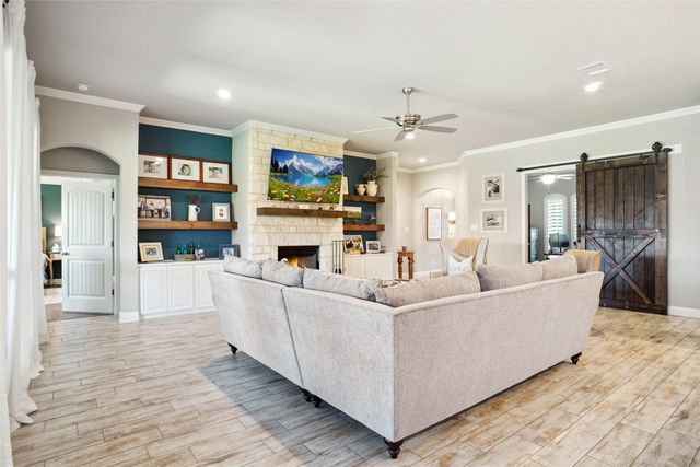 1456 Silent Springs Drive, Fort Worth, TX 76052