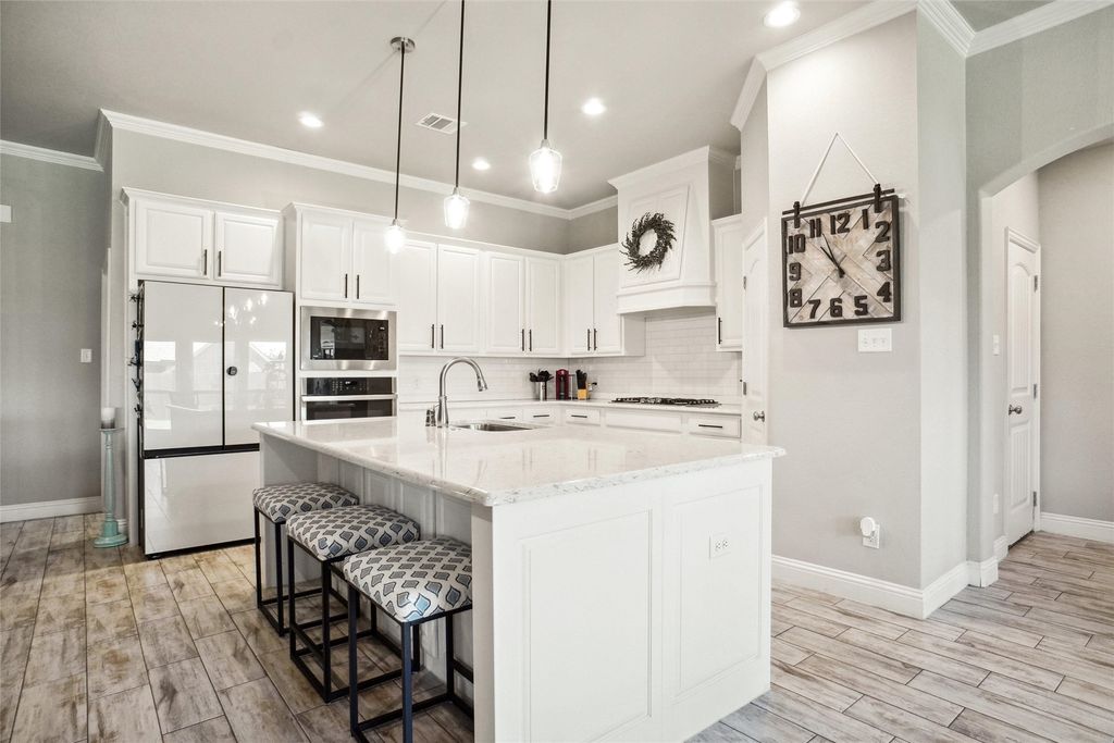 1456 Silent Springs Drive, Fort Worth, TX 76052