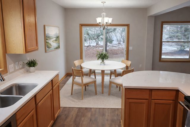 8789 N Bay Drive, Chanhassen, MN 55317