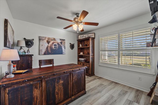 528 Hubbard Circle, Nevada, TX 75173