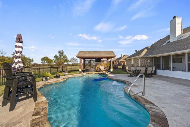 528 Hubbard Circle, Nevada, TX 75173