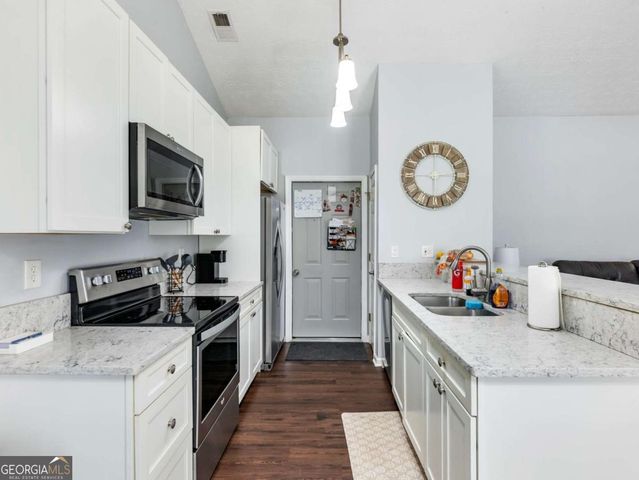 95 Joshua Way, Hoschton, GA 30548