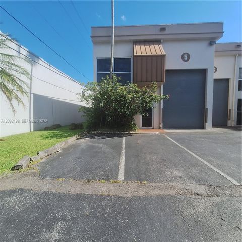 14250 SW 136th Street 5, Miami, FL 33186