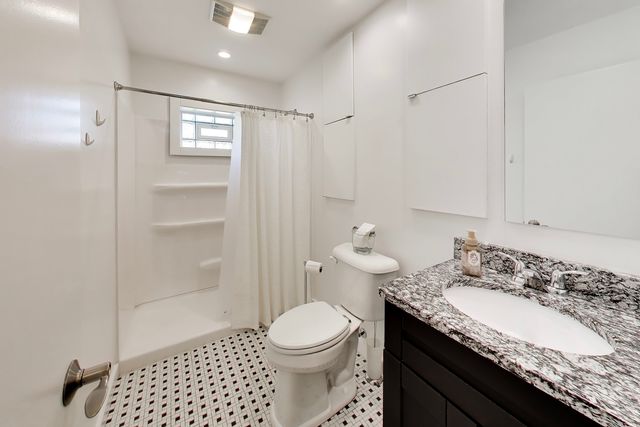 7510 W Jonquil Terrace, Niles, IL 60714