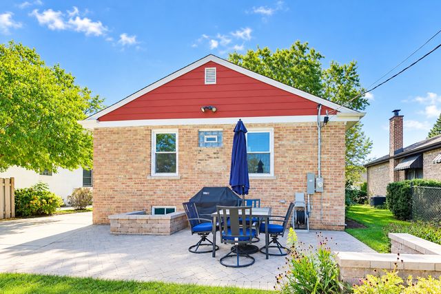 7510 W Jonquil Terrace, Niles, IL 60714