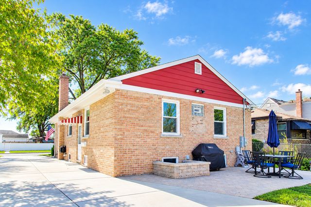 7510 W Jonquil Terrace, Niles, IL 60714