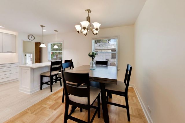 7510 W Jonquil Terrace, Niles, IL 60714