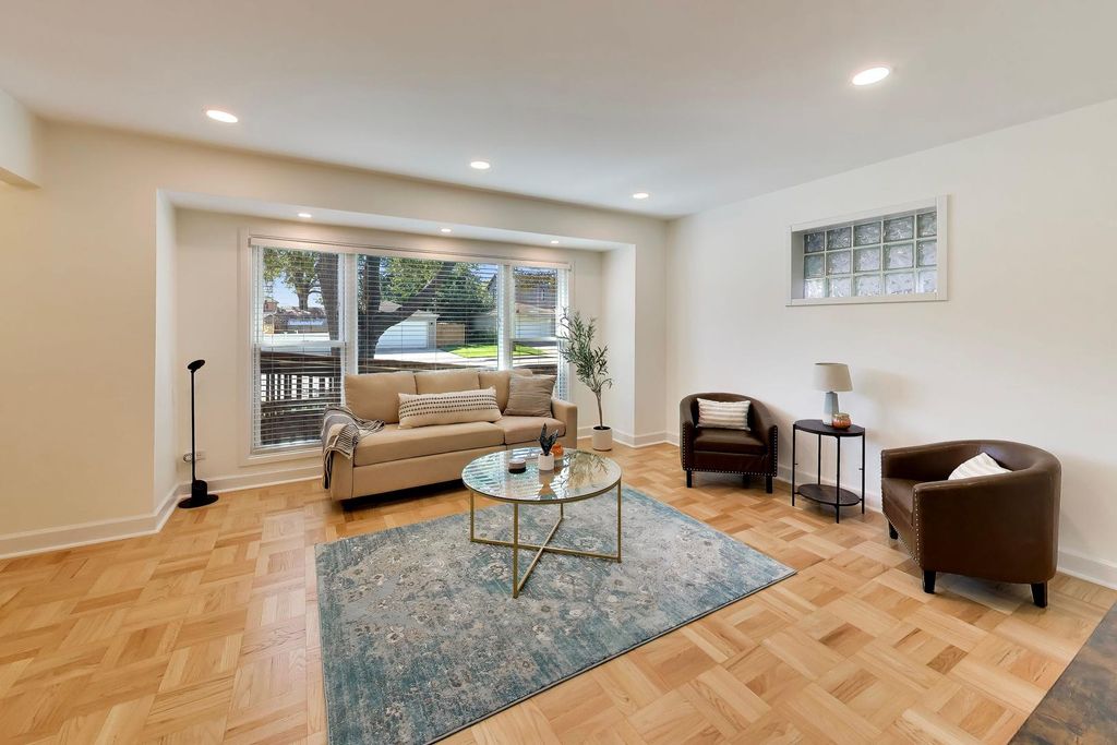 7510 W Jonquil Terrace, Niles, IL 60714 — photo 5