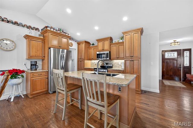 28 Bittersweet Drive, Troy, MO 63379