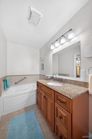 28 Bittersweet Drive, Troy, MO 63379