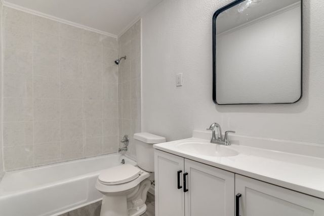 4110 Skyline Drive, Rowlett, TX 75088