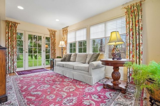 29 Blackberry Ln, Morris Twp., NJ 07960
