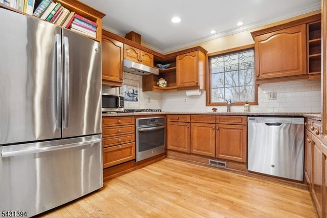 29 Blackberry Ln, Morris Twp., NJ 07960