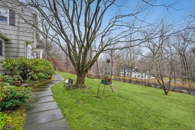 29 Blackberry Ln, Morris Twp., NJ 07960