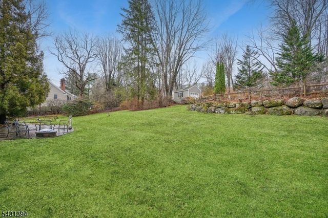 29 Blackberry Ln, Morris Twp., NJ 07960