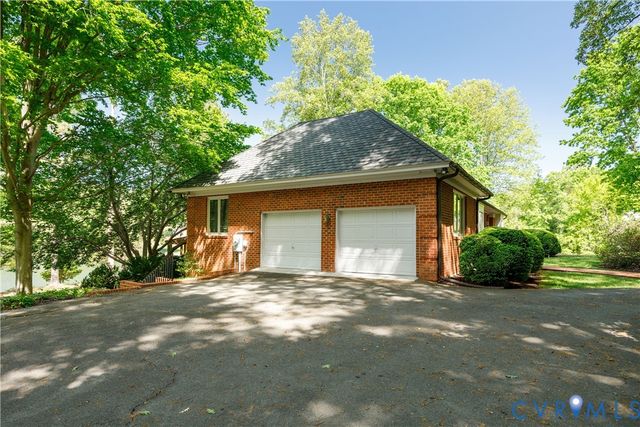 14491 Three Oaks Ter, Montpelier, VA 23192