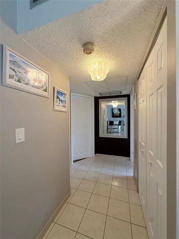 5171 W Oakland Park Boulevard 312, Lauderdale Lakes, FL 33313