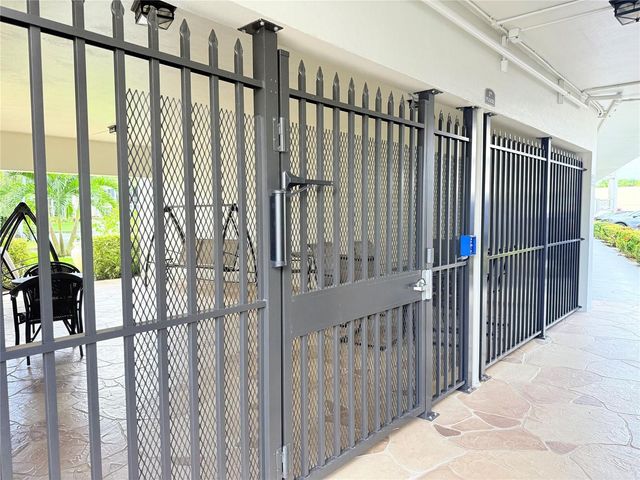 5171 W Oakland Park Boulevard 312, Lauderdale Lakes, FL 33313