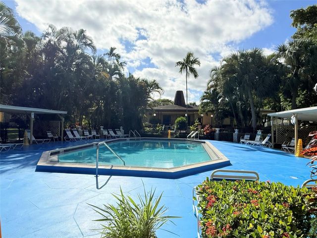 5171 W Oakland Park Boulevard 312, Lauderdale Lakes, FL 33313