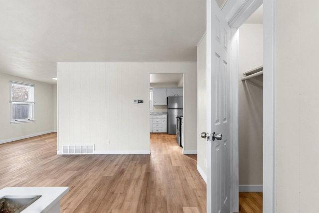 621 W 7TH STREET, Kaukauna, WI 54130