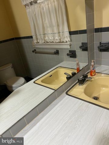 571 BEECH AVE, Hershey, PA 17033