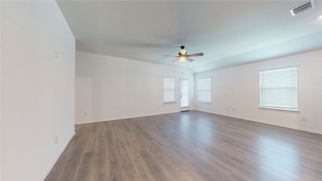 717 Cottonwood Way, Royse City, TX 75189