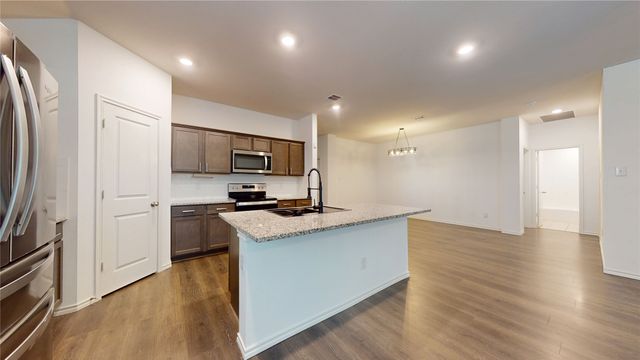 717 Cottonwood Way, Royse City, TX 75189